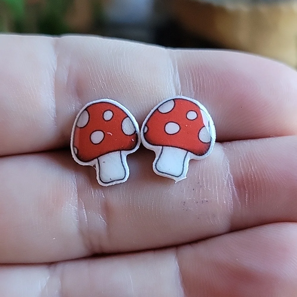 Mushroom Stud Earrings, choice of red or pink - Picture 4 of 5